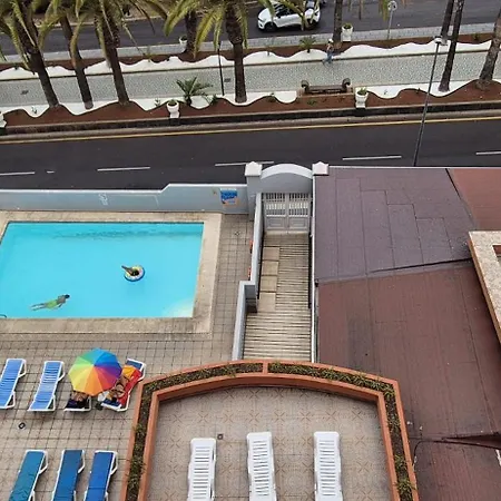 Playa Martianez * פוארטו דה לה קרוז