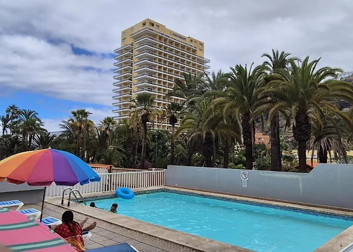 Playa Martianez * פוארטו דה לה קרוז